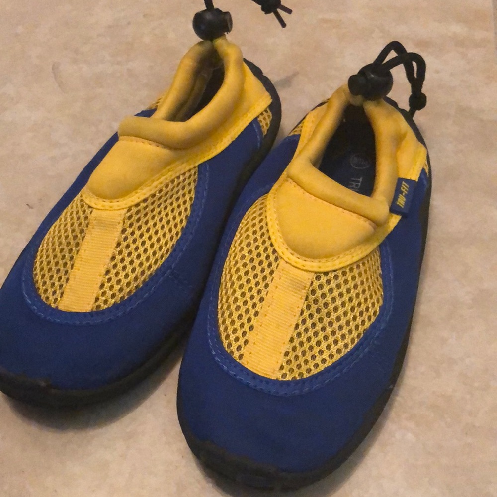 Unisex kids toddler ocean beach pool shoes